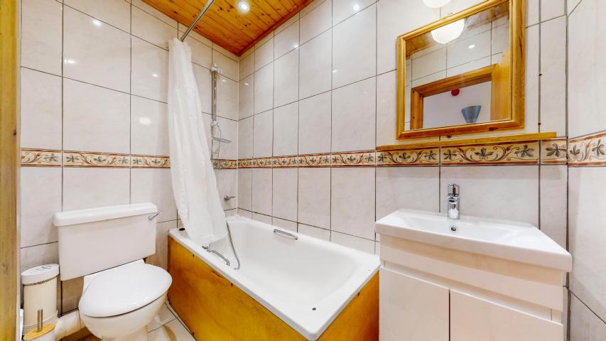 			2 Bedroom, 1 bath, 1 reception Flat			 Burnley Road, DOLLIS HILL